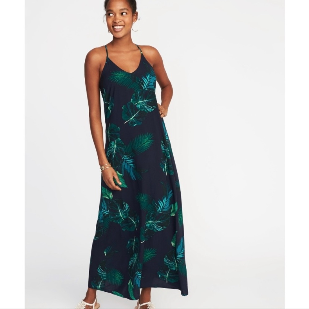 Old Navy Palms Print Maxi Dress - Picture 2 of 8